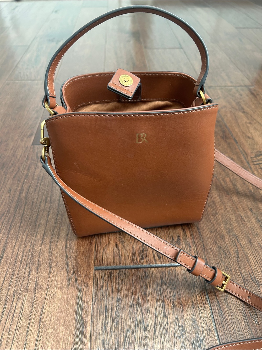 Brown Leather Banana Republic Small Crossbody Bag with Shoulder Strap